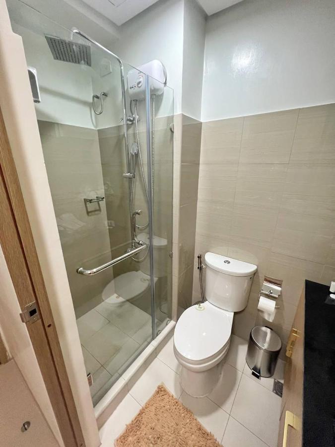 M&M Condostay At Shore 2 Residences Tower 2 Pasay City Manila Esterno foto