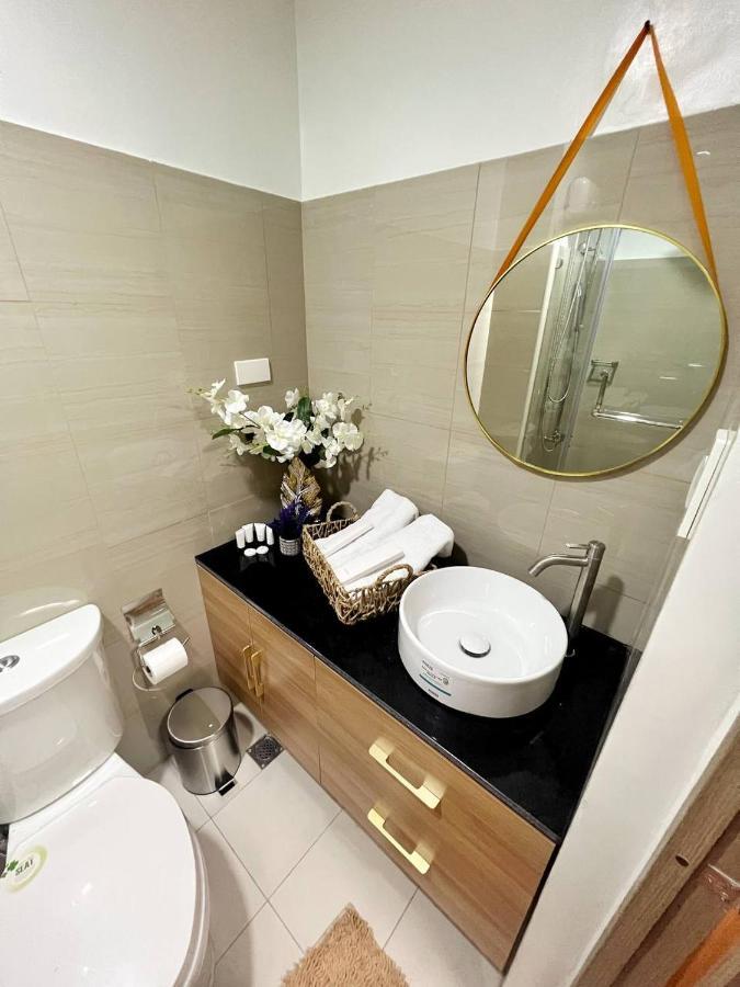 M&M Condostay At Shore 2 Residences Tower 2 Pasay City Manila Esterno foto
